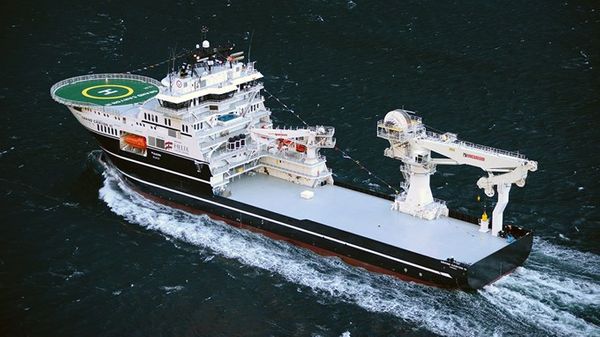 offshore support vessel